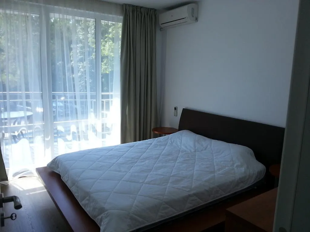Blue Bay Palace Apart Complex Pomorie Appart hôtel