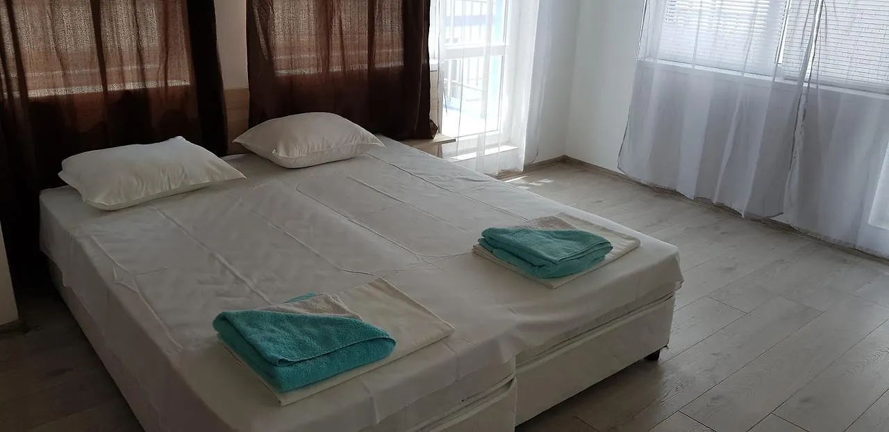 Blue Bay Palace Apart Complex Pomorie Appart hôtel