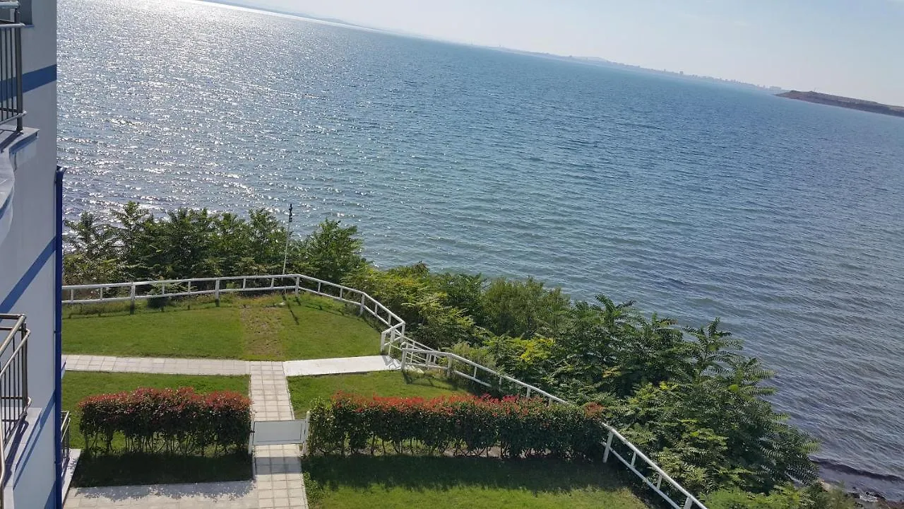 Blue Bay Palace Apart Complex Pomorie Appart hôtel
