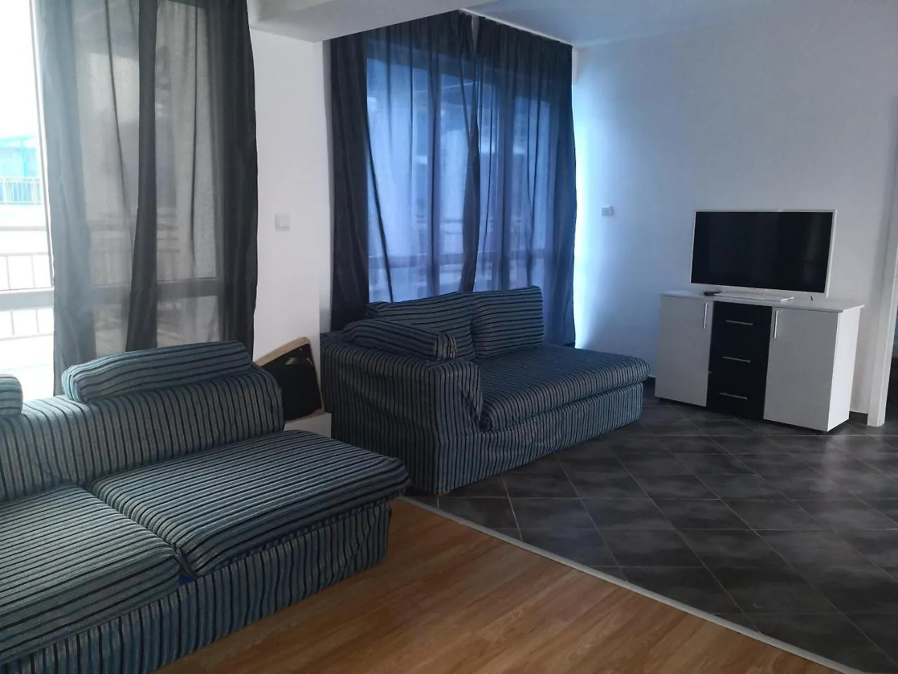 Blue Bay Palace Apart Complex Pomorie Appart hôtel